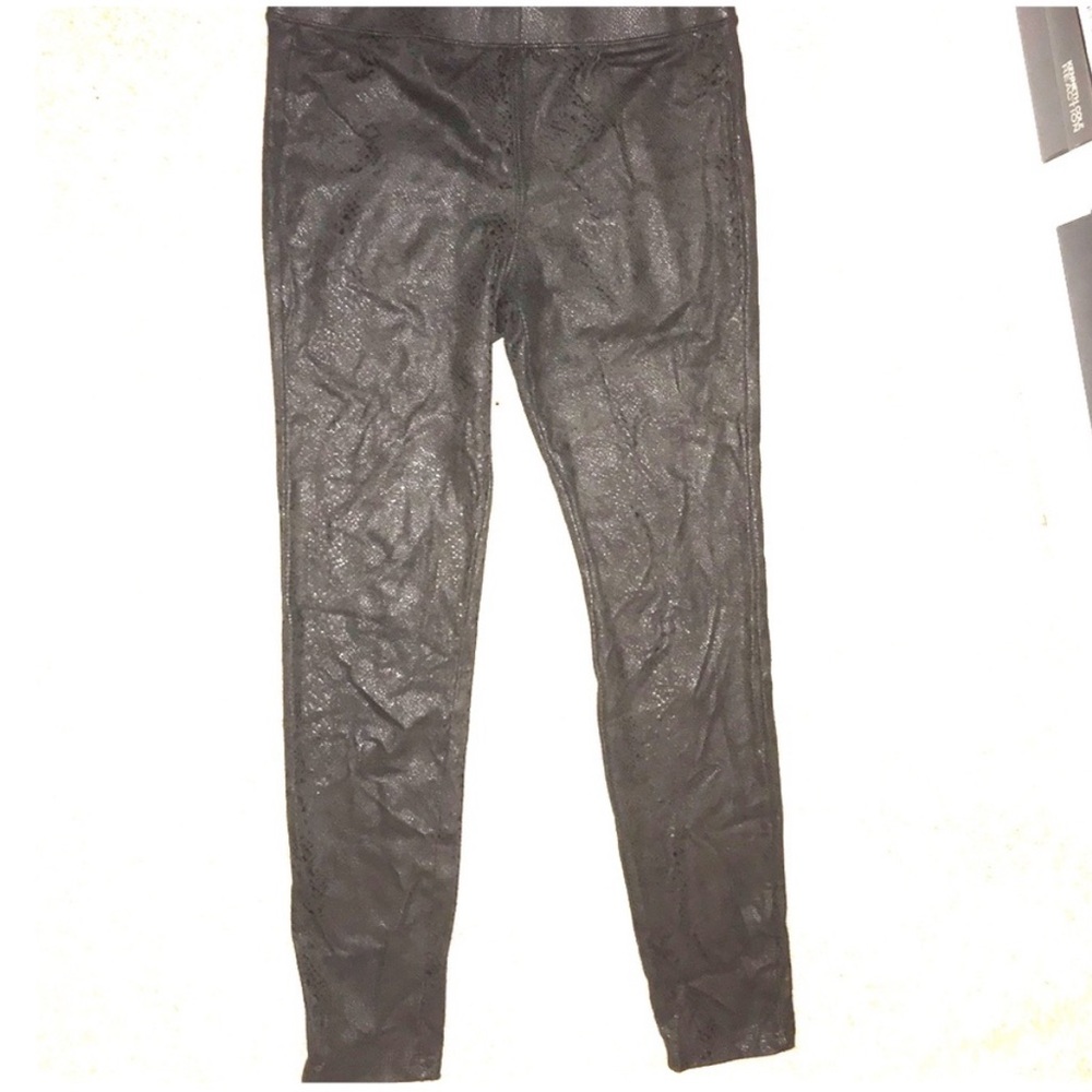 HUE faux leather reptile snakeskin legging in brown